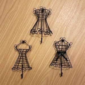 3 Set Decorative Dress Hooks